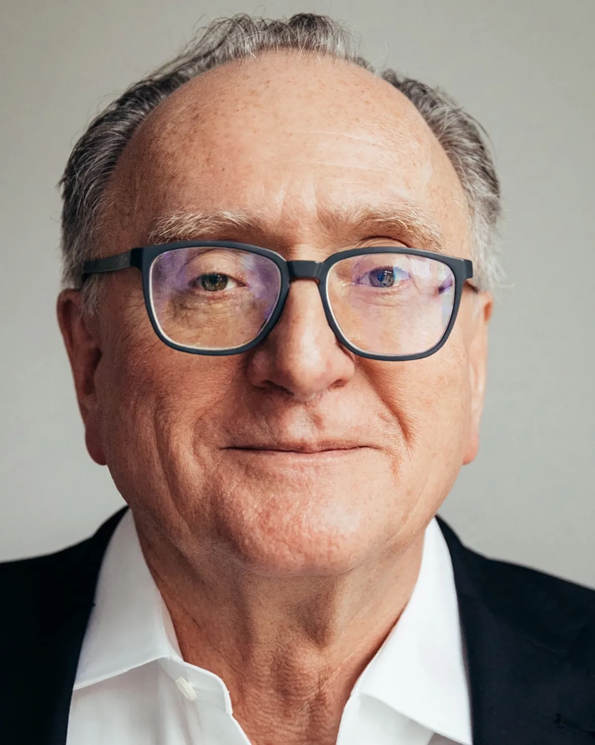 Porträt von Prof. Dr. Bertram Häussler
